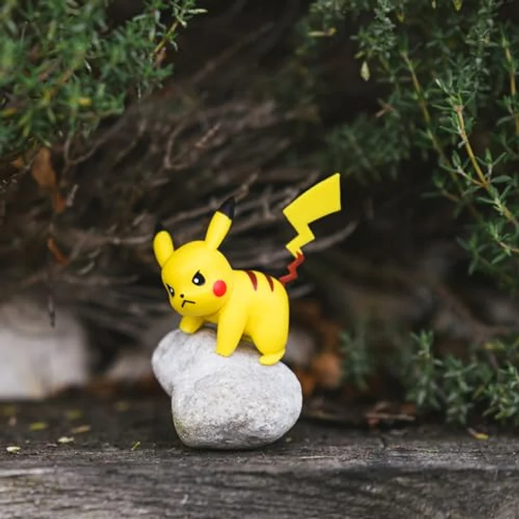 Pokémon – 8 Figuren Battle-Pack mit 8 Pikachu-Figuren, 5 cm groß, für Kinder ab 4 Jahren, kompatibel mit Zubehör – Bild 4
