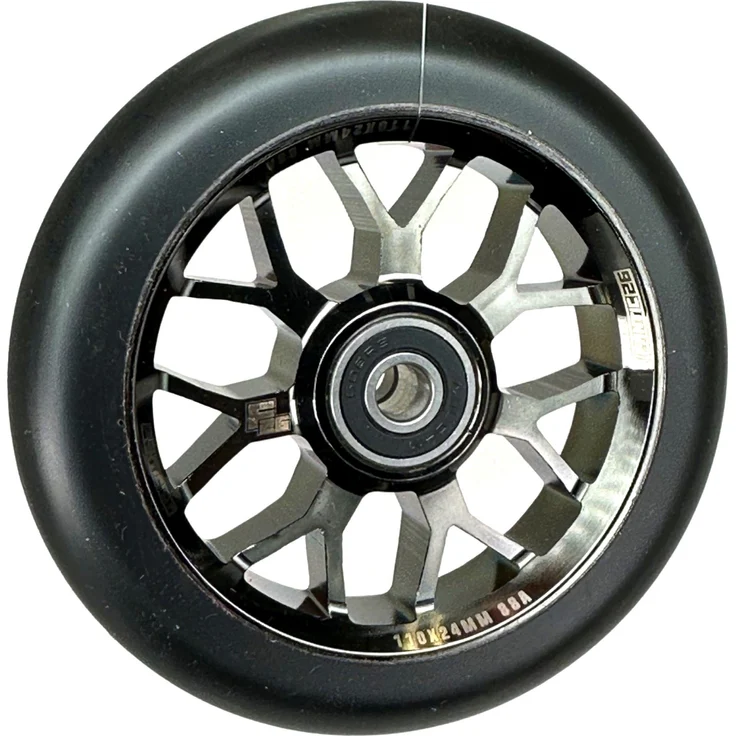 Fantic26 Fantic26 Spy7 Stunt-Scooter Rolle 110mm Abec11 Schwarzchrome – Bild 1