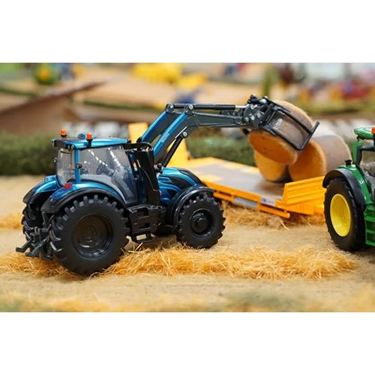 Tomy Valtra T234 Traktor mit Frontlader, Spielzeugfahrzeug für Kinder – Bild 6