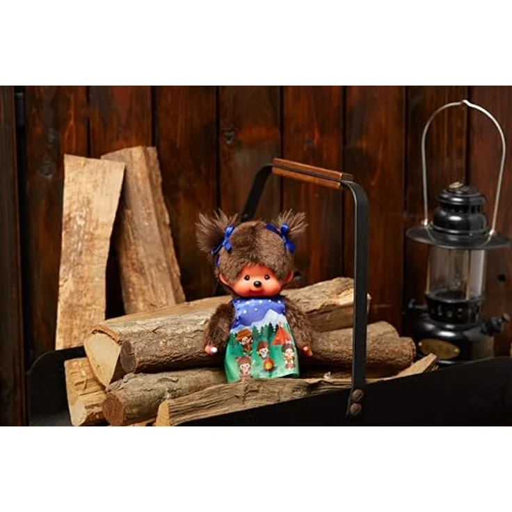 Sekiguchi Monchhichi Mädchen 20cm Camping Dress, Puppe mit bunter Lagerfeuerbekleidung, ab 24 Monaten – Bild 4