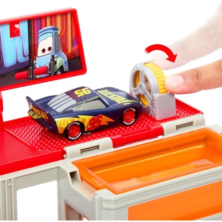 DISNEY Pixar Cars mobile Lackiererei Mack - Spielset mit Farbwechseleffekt, Lightning McQueen Spielzeugauto, Farbveränderung mit warmem und kaltem Wasser, für Kinder ab 4 Jahren, HPD82 – Bild 4