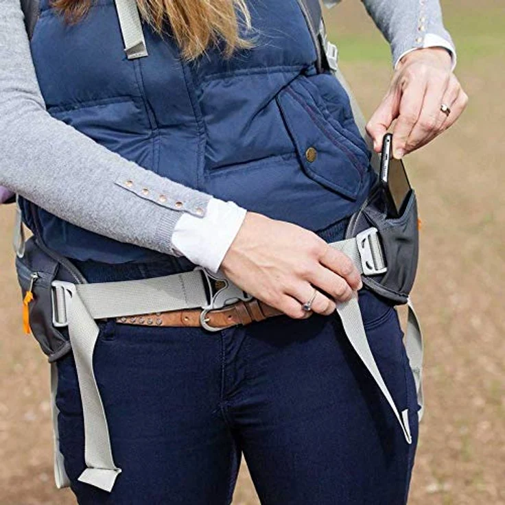 Little Life Cross S4, Babytrage in modernem Grau mit Airflow-Schultergurten, Sonnenschutz und anatomisch geformtem Kindersitz – Bild 6
