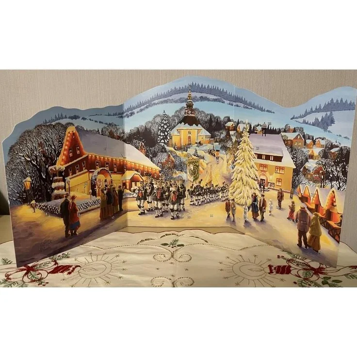Pappnoptikum Adventskalender Triptychon Seiffen mit Bergmannszug Erzgebirge, 3-teiliges Motiv, 30x60 cm