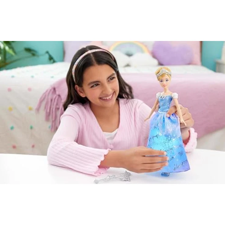 Mattel Disney Princess Cinderella, Modepuppe mit aufleuchtendem Kleid und Soundeffekten, Zauberstab aktiviert, inspirierte Ballkleid-Edition, JBF94 – Bild 2