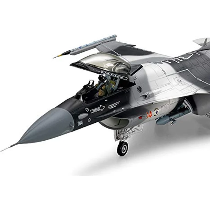 TAMIYA 300061106 - 1:48 Lockheed Martin F-16C/N Aggressor – Bild 6