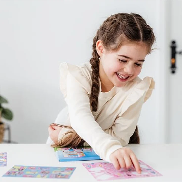 Barbie Kreativset Malibu Aufkleberset, modernes Bastelset für Alltag und Schule – Bild 4