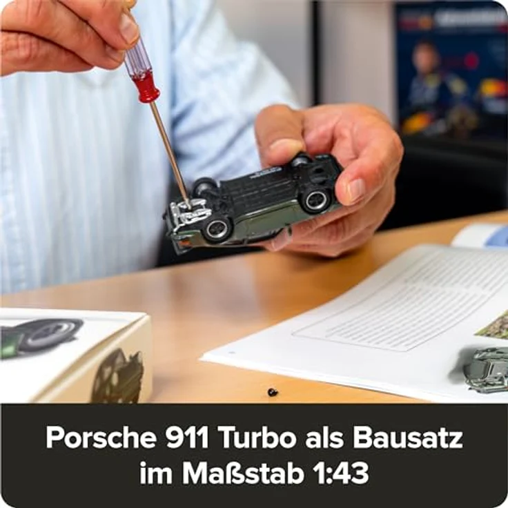 Franzis Verlag Adventskalender Bausatz Porsche 911 Turbo, Maßstab 1:43 in Oakgreen mit Begleitbuch, für Altersklasse ab 14 Jahre – Bild 5