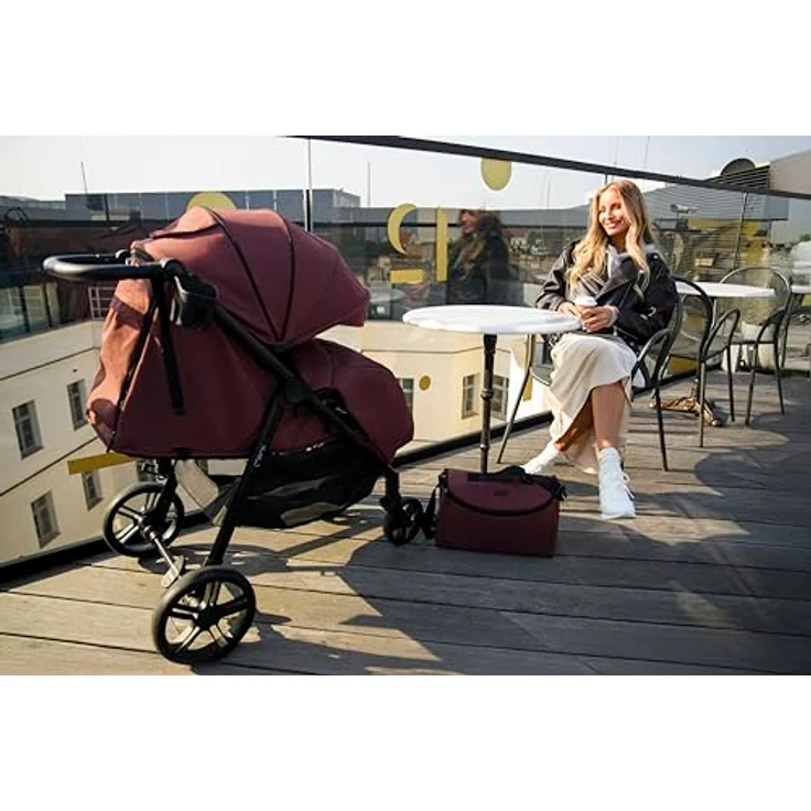 MoMi CLARA Kinder-Buggy in Burgund, verstellbar für Kinder bis 22 kg, mit umfangreichem Zubehörset – Bild 21