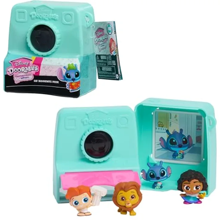 Just Play Doorables Remember When Peek (S13), Sammelfiguren Set mit 4 Disney Figuren und Überraschungskapsel in Kameraform