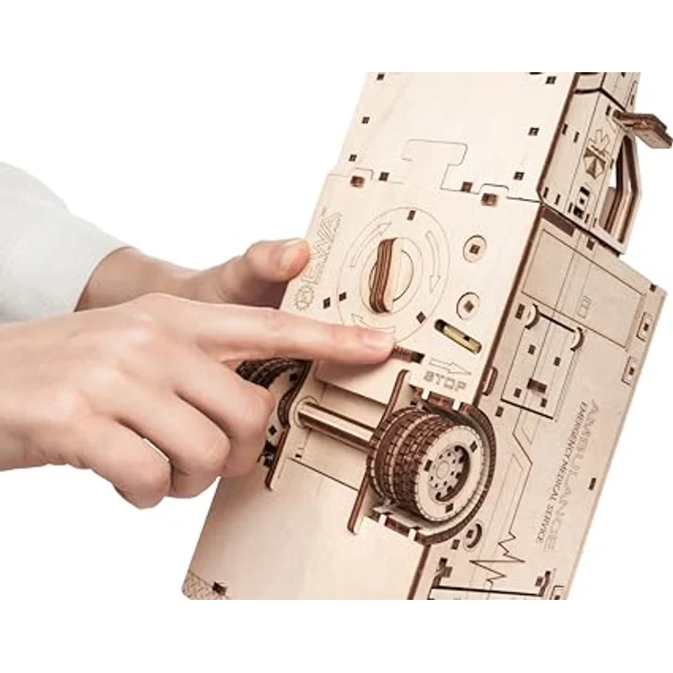EWA Eco-Wood-Art 3D Puzzle Krankenwagen EWA, Holzmodell mit 386 lasergeschnittenen Teilen und mechanischem Aufziehmotor – Bild 5