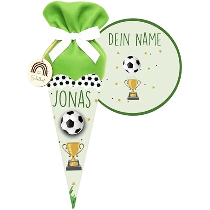 Kidsmood Fußball Schultüte personalisiert mit Namen, hochwertiges Bastelset mit Rohling, Stoff & Holzschild für Einschulung 2026 in dynamischem Fußball Design – Bild 1