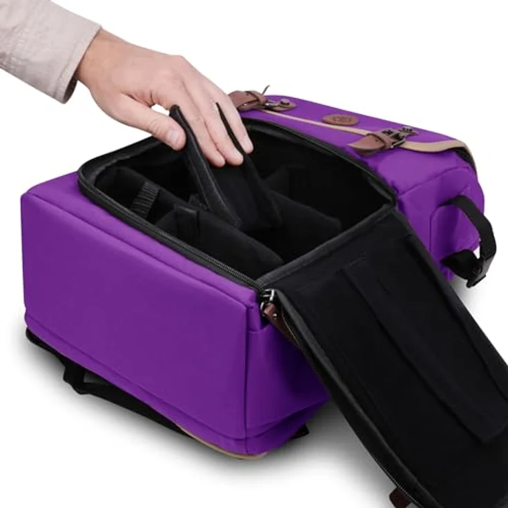 ENHANCE Designer Edition Sammelkarten-Rucksack – MTG-Decktasche mit Platz für Kartenordner und TCG-Deckbox-Aufbewahrung, kompatibel mit Magic The Gathering, Canvas-Look – Lila – Bild 4