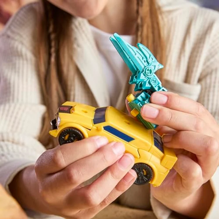 HASBRO Transformers Cyberworld Bumblebee, 10 cm Armoured Cyber Changers Figur mit verwandelbarem Blaster, ab 6 Jahren geeignet – Bild 9