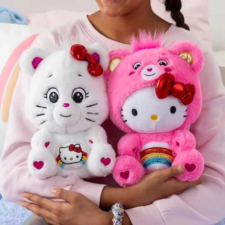 Hello Kitty Care Bears, 25 cm Plüsch-Teddybären 2er Set mit detailliertem Belly Badge-Design – Bild 4