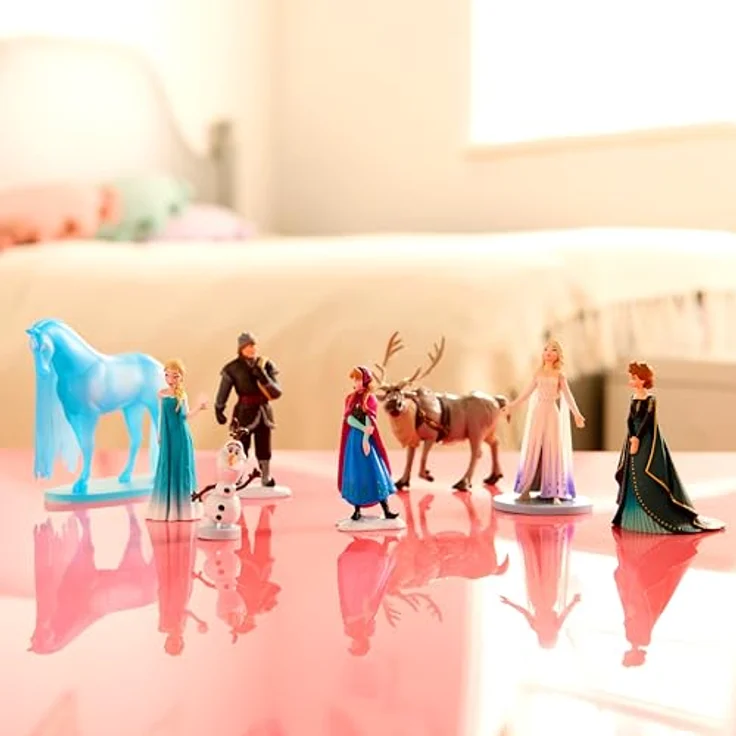 Disney Store Official Die Eiskönigin Völlig unverfroren Spielzeugfigurenset, 8 Figuren mit Elsa, Anna, Olaf, Sven, Kristoff und Nokk, 6-10 cm, ab 3 Jahren geeignet, in blauer Box – Bild 4