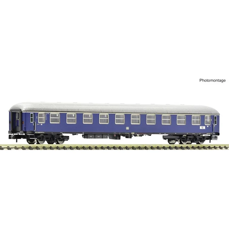 Fleischmann 6260068 N Schnellzugwagen A4üm-61, 1. Klasse der DB, Zuglauf D 82 Hamburg-Altona – München, Baujahr 1966/67 – Bild 1
