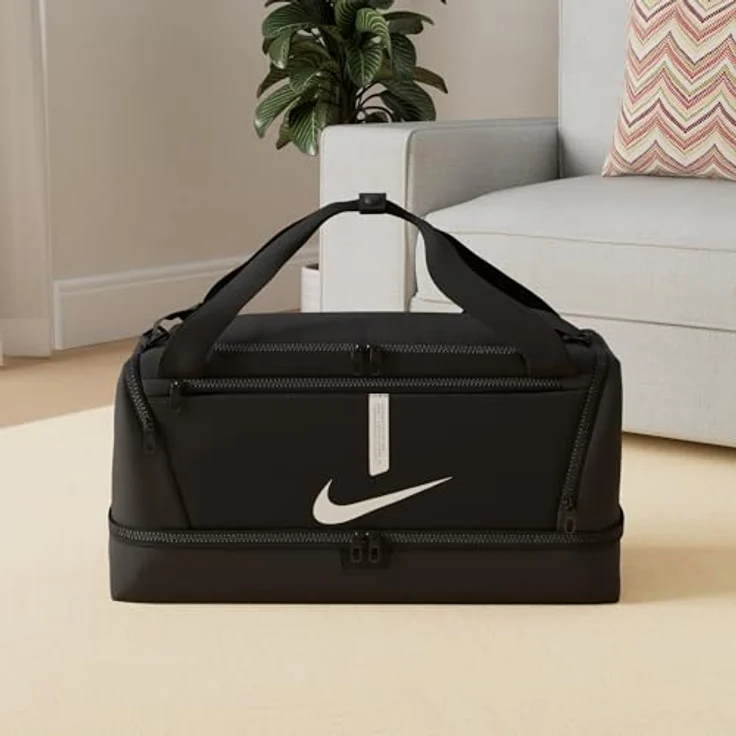 Nike Sporttasche Team M Bag, robuste Sporttasche mit geräumigem Hauptfach, hartem Boden und 37 Liter Volumen, schwarz – Bild 5