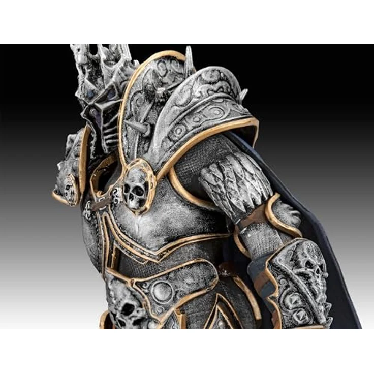Revell Modellbau Geschenkset World of Warcraft The Lich King, mehrteilige Figur mit Sockel, inkl. Farben, Kleber und Pinsel – Bild 4