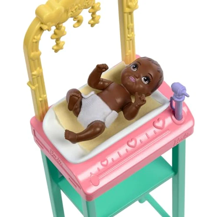 Barbie Anziehpuppe Kinderärztin, inklusive Praxisraum und Baby-Patientenpuppe – Bild 4