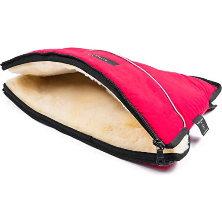 Kinderwagen-Muff aus Lammfell von WERNER CHRIST BABY - MOFFY ist der ideale Handwärmer für Buggys aus medizinischem Fell, einfache Handhabung, Handmuff in Chili Red (rot) – Bild 3