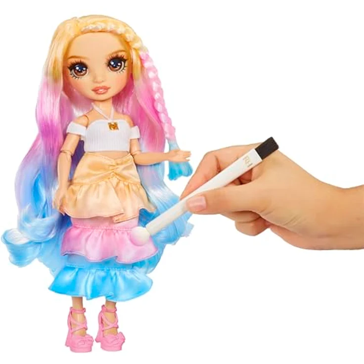 Rainbow High Watercolour & Create DIY Modepuppe, Auswaschbare Wasserfarben & Batikset - Braune Augen, Lockenhaar, Extra Top & Schuhe - 4-12+ Jahre, Regenbogenfarben (Rosa, Orange, Gelb, Grün, Blau, Lila) – Bild 4