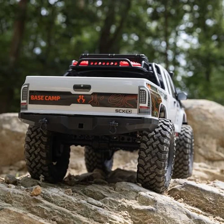 Axial RC Truck 1/10 SCX10 III Base Camp 4X4 Rock Crawler Brushed RTR, weiß, Starkes SCX10 III Stahl C-Kanal Chassis – Bild 5
