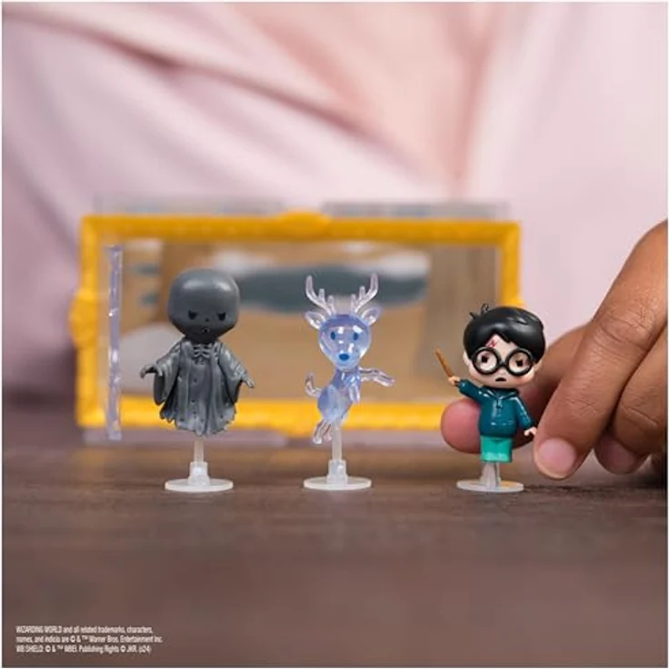 Wizarding World Micro Magical Moments Sammelfiguren Set, Harry Potter, Patronus und Dementor im Setzkasten, für Kinder ab 6 Jahren – Bild 5