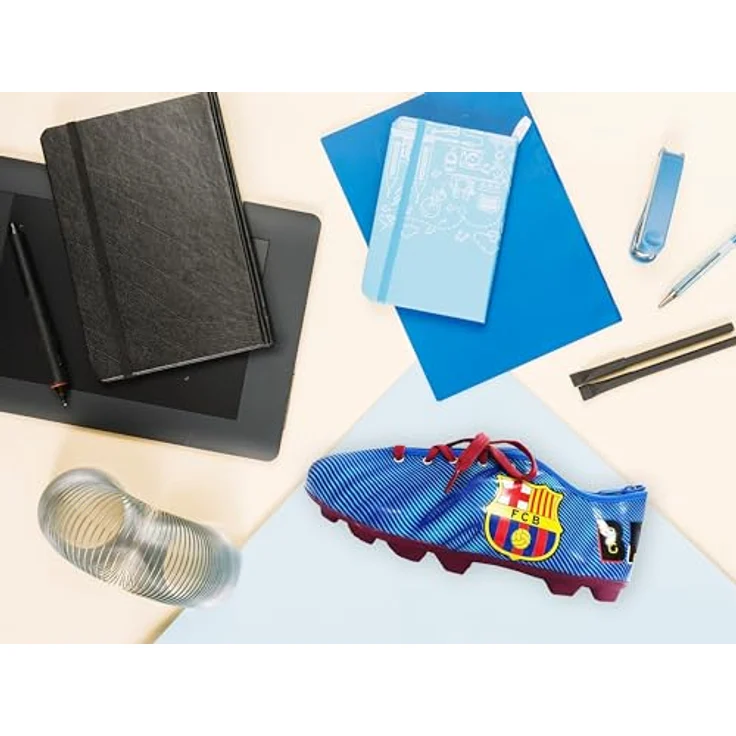CYPBRANDS FC Barcelona Stiefeltasche, Blau (Blaugrana), 3D-Stiefelform, Reißverschluss zur sicheren Aufbewahrung – Bild 5