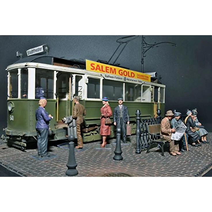 MiniArt 38009 European Tramcar(Strassenbahn Triebwagen 641) with Crew & Passengers – Bild 3