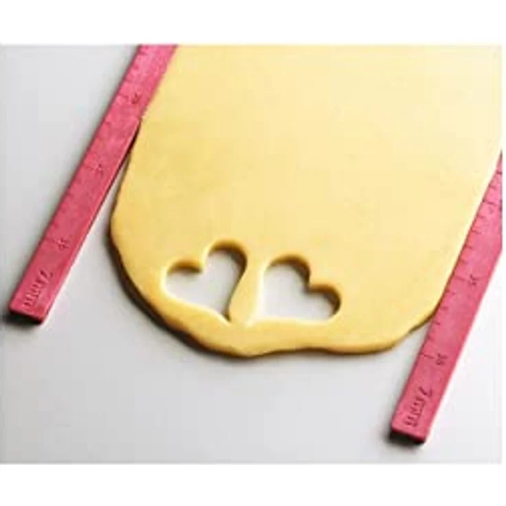 Betty Bossi Teighölzer mit Maßstab Kunststoff Set, 4 verschieden dicke Teighölzer 2, 4, 7, 10mm, gleichmäßig gebackene Kekse, Spülmaschinengeeignet, perfekte Kekse und Plätzchen zu Weihnachten backen – Bild 5