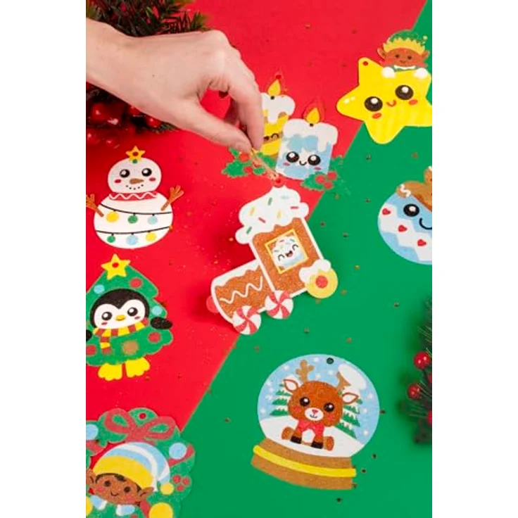 Jovi Play&Fun Weihnachtsset, Sandmalerei mit 8 farbigen Sanddosen und 3 Schablonen für 9 Weihnachtsfiguren, ab 4 Jahren – Bild 5