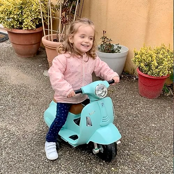 TURBO CHALLENGE 119151 Gepäckträger Vespa GTS Elektro-119151 – Wassergrün – Akku 6 V + USB-Ladegerät im Lieferumfang enthalten – Gewicht max. 25 kg – ab 2 Jahren, L – Bild 7