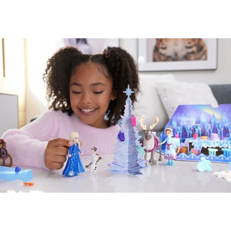 Mattel Disney Die Eiskönigin Kleine Anna- und Elsa-Puppen Adventskalender mit formbarem Sand und 24 Spielteilen, inspiriert von Die Eiskönigin Olaf taut auf“, HWX20 – Bild 2