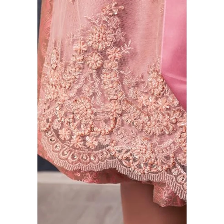 Edelnice Dirndl Sophia, pinkes Glamour-Dirndl mit goldschimmerndem Stoff und aufwendiger Perlenstickerei – Bild 7