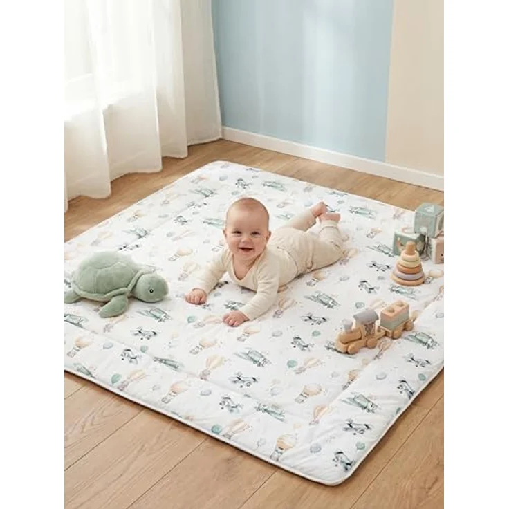 TupTam Krabbeldecke 120x120 cm - Gepolsterte Spieldecke aus 100% Baumwolle, XXL, OEKO-TEX, Weich & Hautfreundlich, Farbe: Füchse/Flugzeuge/Ballons/Grün – Bild 3