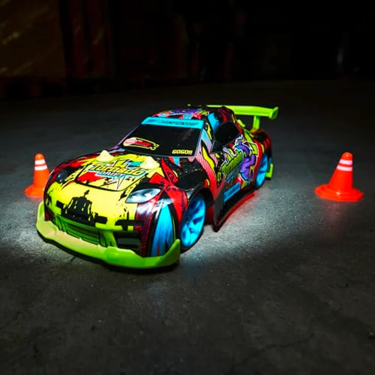 Dickie Toys - RC Auto Tornado Drift - ferngesteuertes Auto ab 6 Jahre mit Bodenbeleuchtung, Remote Control Car für Kinder mit 2,4 GHz Fernbedienung, Zubehör und Batterien, 10 km/h, 4WD – Bild 5