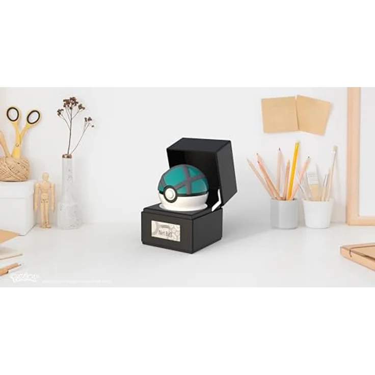 The Wand Company Pokémon Netzball, elektronische Replik aus Druckguss mit Lichtfunktion, blau, One Size – Bild 7