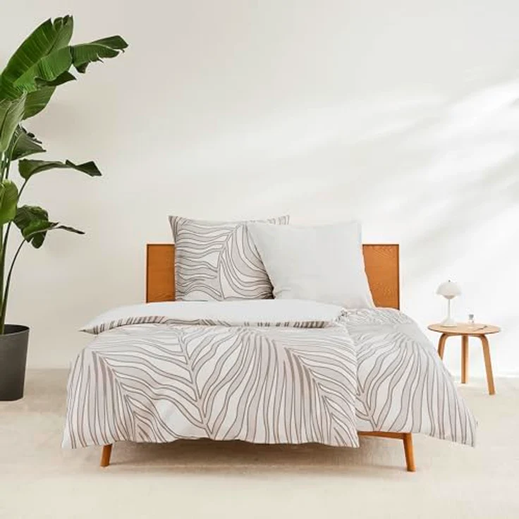 s.Oliver Mako Satin Bettwäsche 135x200 cm, 100% Baumwolle, beige mit Blattmuster, weich & anschmiegsam, mit Reißverschluss, maschinenwaschbar – Bild 2
