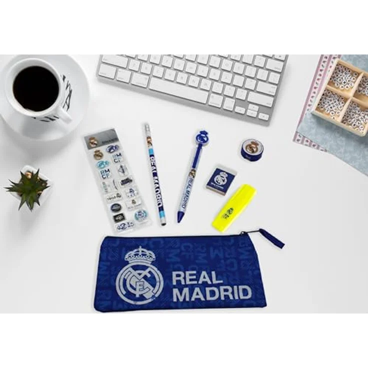 Real Madrid Federmäppchen Schulset, praktische Grundausstattung mit Bleistift, Textmarker und Aufkleberbogen – Bild 4