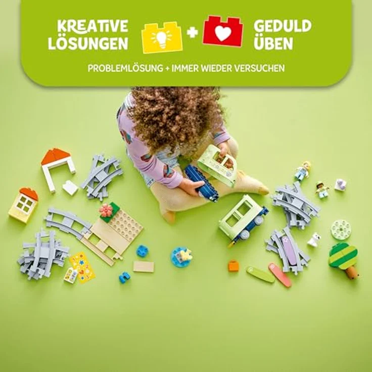 LEGO DUPLO Town 10427 Interaktive Abenteuer-Eisenbahn, Lernspielzeug für Kleinkinder mit 4 Figuren und 5 Aktionssteinen, Mehrfarbig – Bild 4