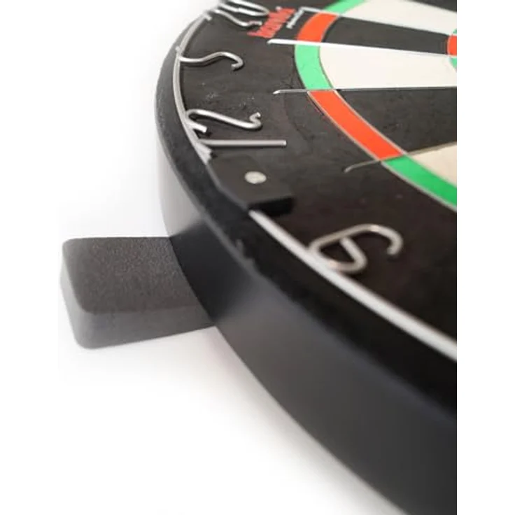 Karella Dartboard "BullOut", Profi-Dartboard aus brasilianischem Sisal mit 45 cm Durchmesser, inkl. 2 Satz Steeldarts und Wandhalterung – Bild 4