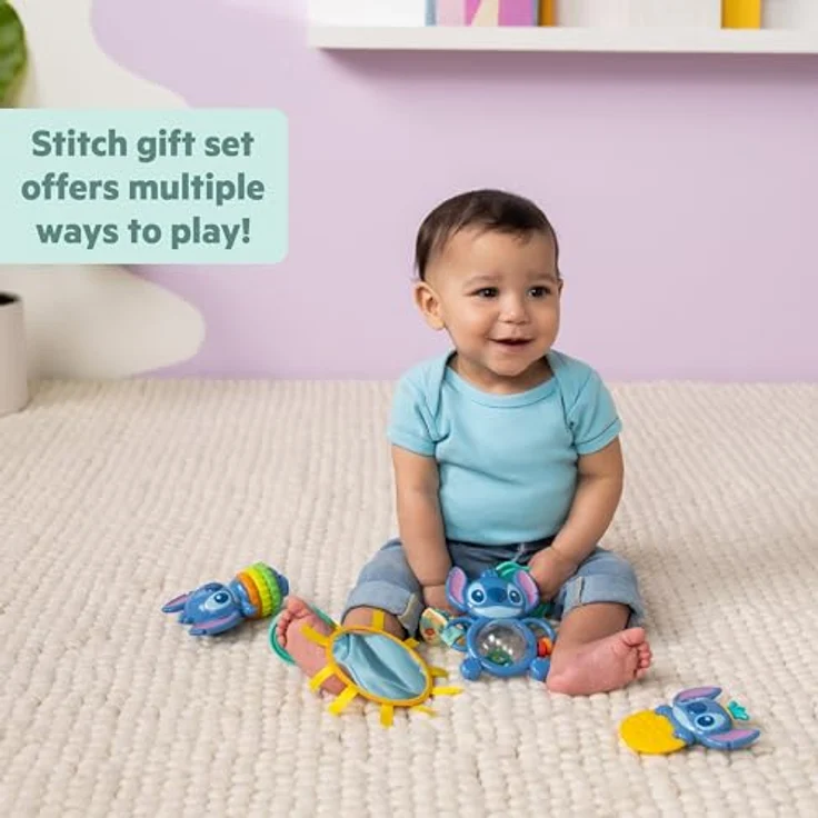 Bright Starts Disney Baby Stitch Tropical Treasures Greifspielzeug Geschenkset, inklusive Rassel, Beißring und Aktivitätsspielzeug für Neugeborene – Bild 2