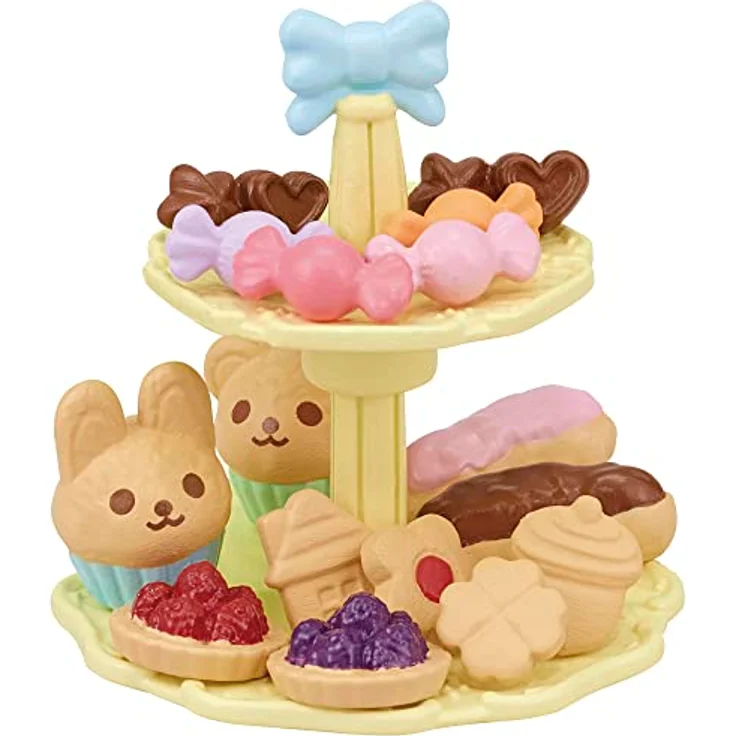 Sylvanian Families 5742 Kaffee- und Kuchen-Set, Puppenhaus Möbel mit Tisch, 4 Stühlen, Geschirr und Gebäck für Kinder ab 3 Jahren – Bild 3