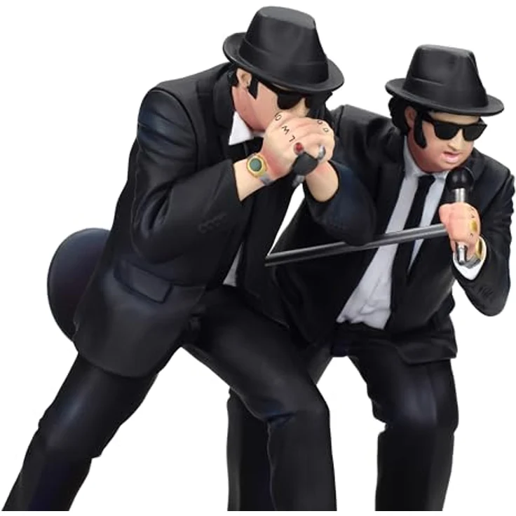 SD TOYS The Blues Brothers Figurenset Elwood & Jake Blues 2 Figuren aus Kunststoff, 16 cm groß, Szene aus dem Palace Hotel, beleuchtet von Scheinwerfern. – Bild 4