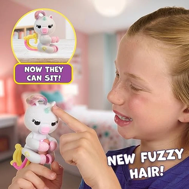 Fingerlings 2.0 Basic Unicorn- Lulu, Interaktives Babyeinhor mit 70+ Licht und Reaktionen, Fuzzy-Fell und posierbarer Schwanz, Rosa – Bild 5