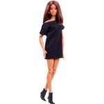 Barbie Anziehpuppe Barbie Basics-Sammelpuppe Modell 1, zeitloses „kleines Schwarzes“ aus dehnbarem Stoff
