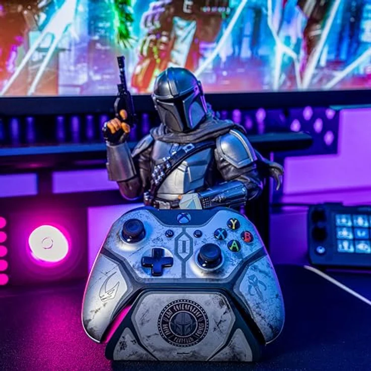 Exquisite Gaming - Star Wars The Mandalorian Figur - 21cm Stojak Cable Guy für iOS, Android, PlayStation und Xbox – Bild 4
