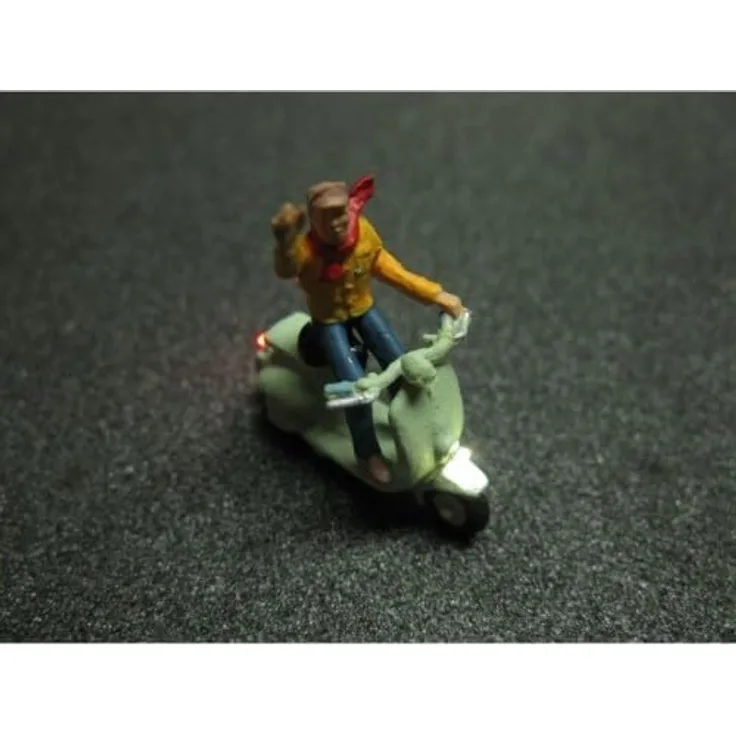 50221 Motorroller mit LED Beleuchtung (winkend)