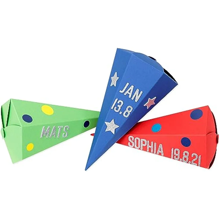 Papierdrachen 3 Geschwistertüten, Schultüten-Set zur Einschulung, kleine Zuckertüten in Blau, Grün & Rot, inkl. dekorativen Moosgummi Aufklebern – Bild 1