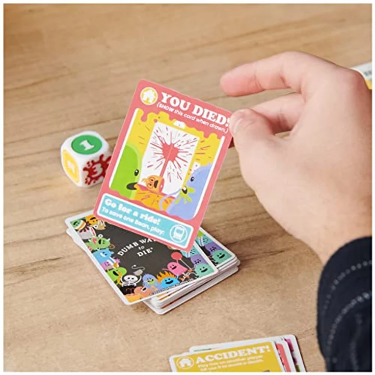 Perplexus Dumb Ways to Die Card Game, unterhaltsames Kartenspiel für Familien und Freunde, Englisch – Bild 7